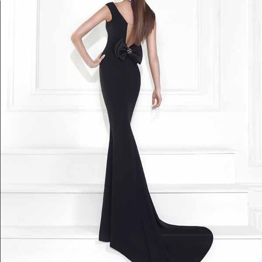 Tarik Ediz Prom Pageant Formal Black Dress
